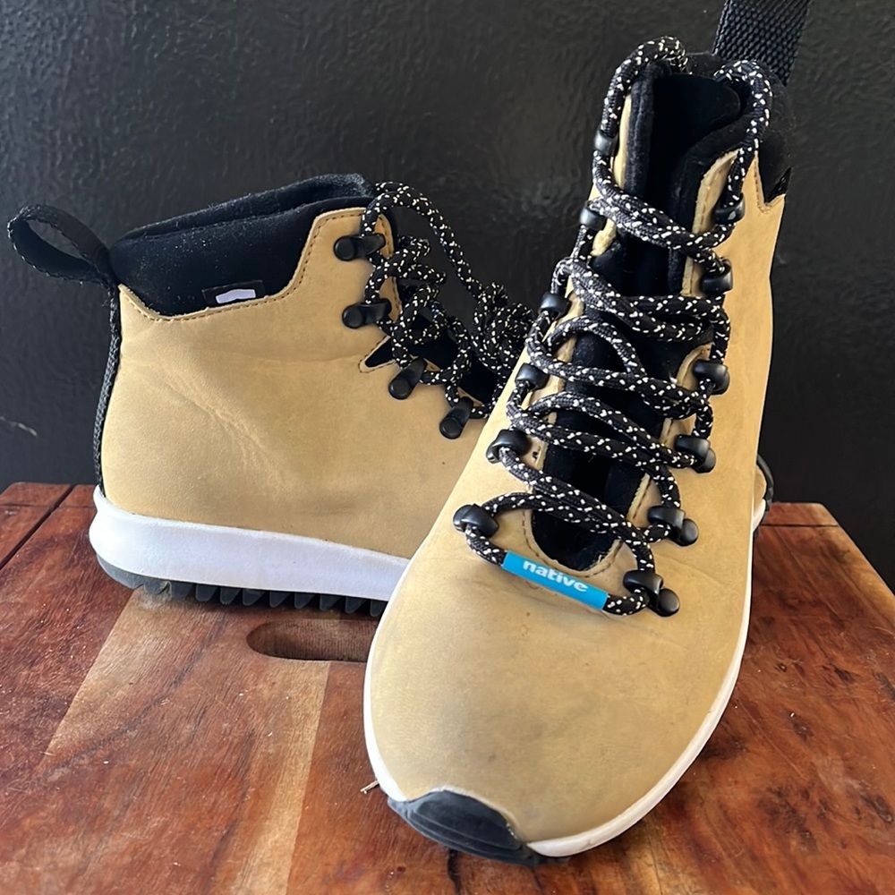 Womens Native Boots